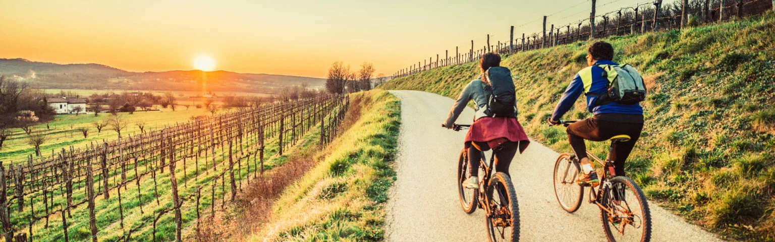 Fahrradtour bei Sonnenuntergang