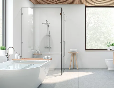 Modernes Badezimmer mit Glasduschwand